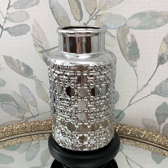 #47 NWT Silver Diamond Texture Dimensional Ceramic Flower Vase Farmhouse Decor - Picture 1 of 4